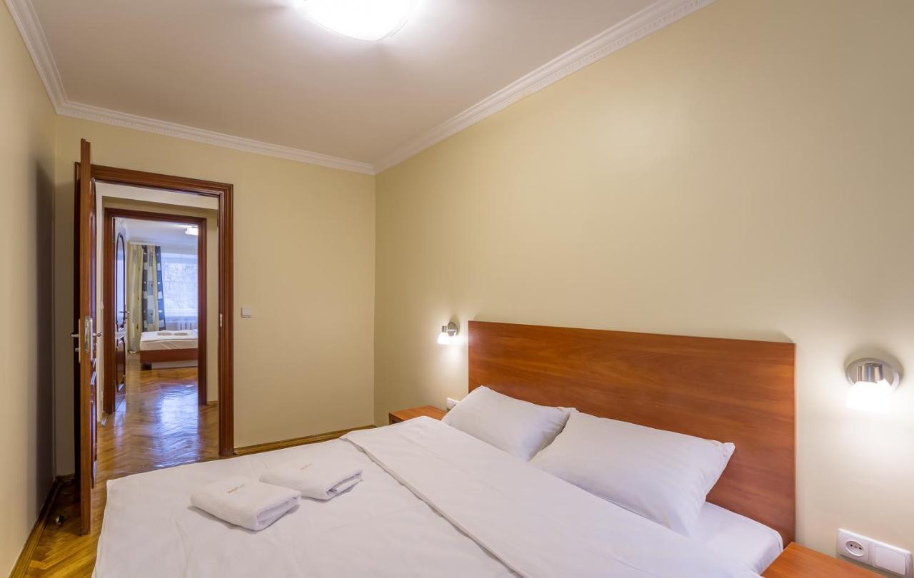 Apartment On Leonida Pervomais'Koho Kijev Kültér fotó